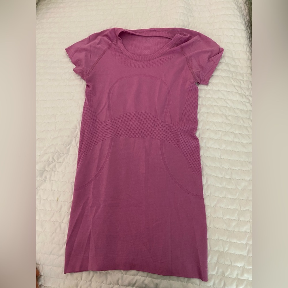 hot pink lululemon athletic short sleeve